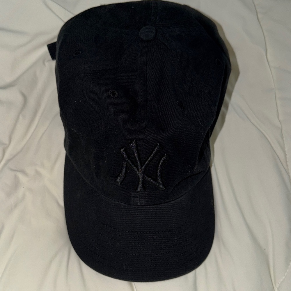 NY baseball hat